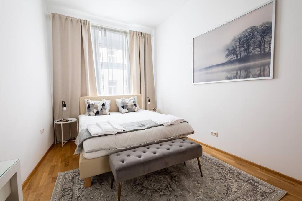 Orestaliving - Danube Canal Viyana Dış mekan fotoğraf