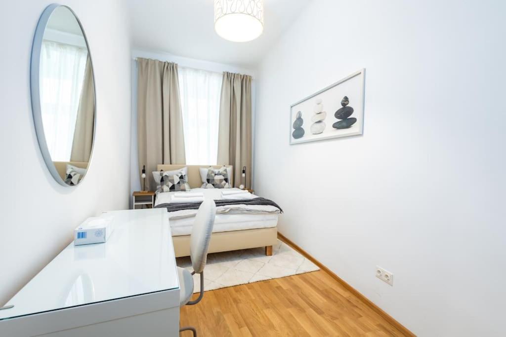 Orestaliving - Danube Canal Viyana Dış mekan fotoğraf